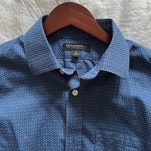 Banana republic non-iron classic fit dress shirt size small